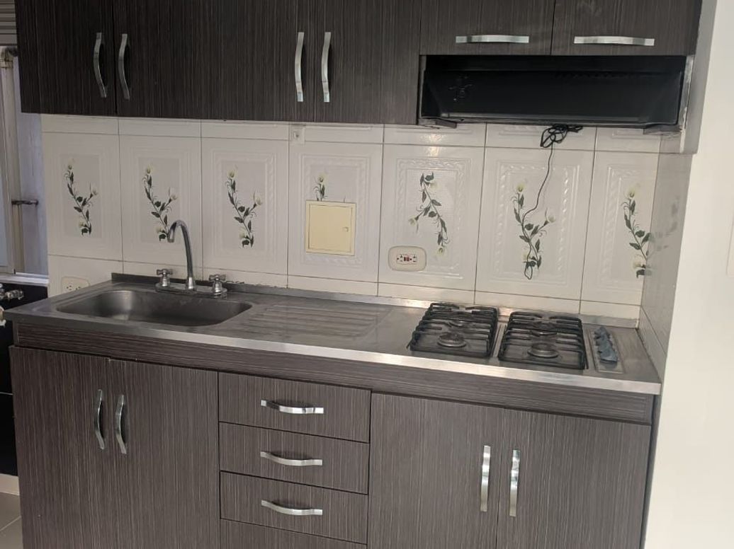 Apartamento de 3 alcobas en venta en Ismael Perdomo, Bogotá, 56 m² · foto 3 de 10