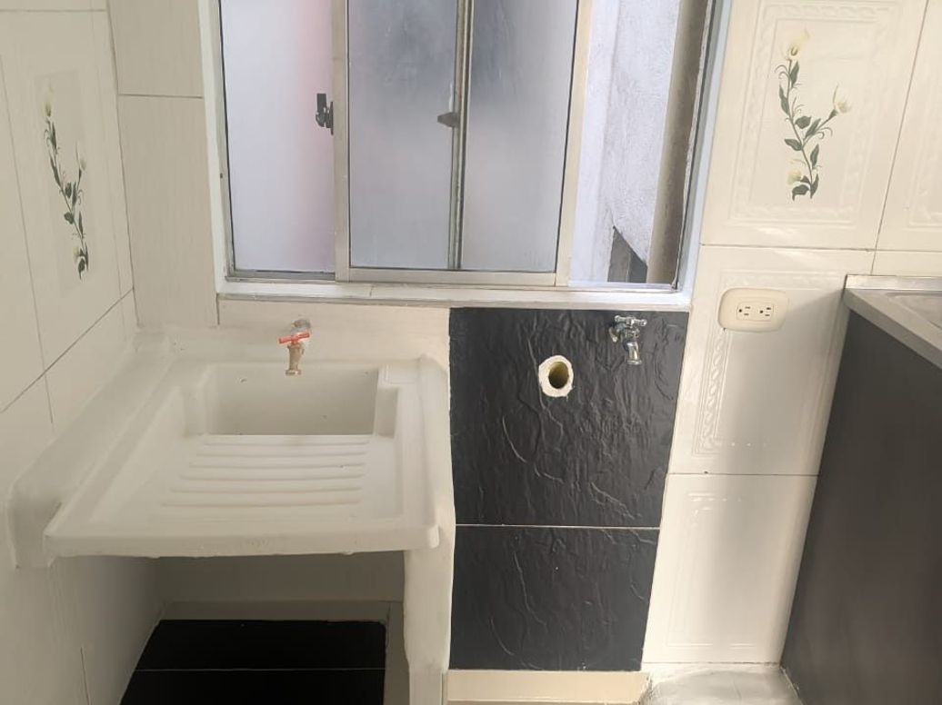 Apartamento de 3 alcobas en venta en Ismael Perdomo, Bogotá, 56 m² · foto 4 de 10