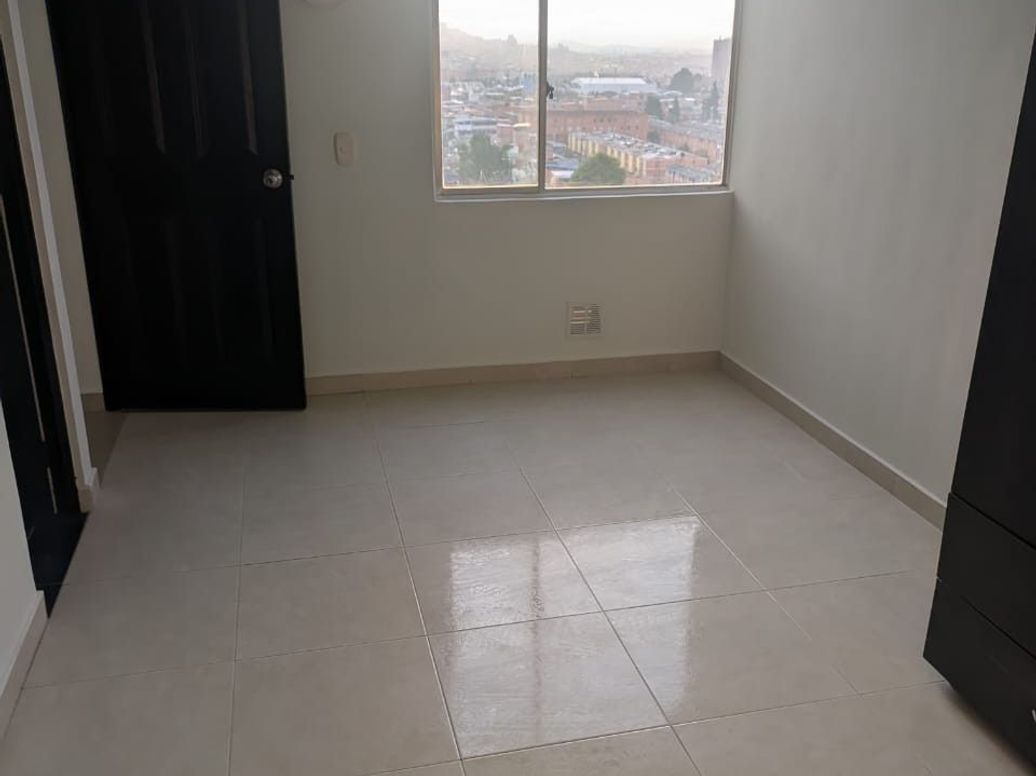 Apartamento de 3 alcobas en venta en Ismael Perdomo, Bogotá, 56 m² · foto 6 de 10