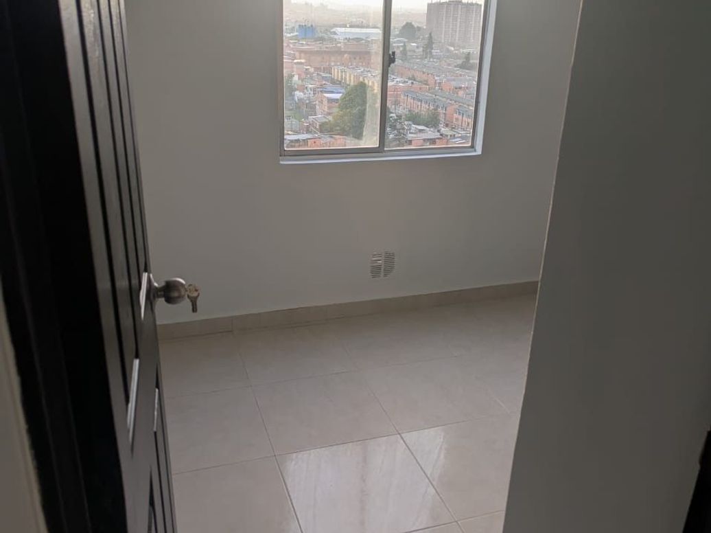 Apartamento de 3 alcobas en venta en Ismael Perdomo, Bogotá, 56 m² · foto 10 de 10