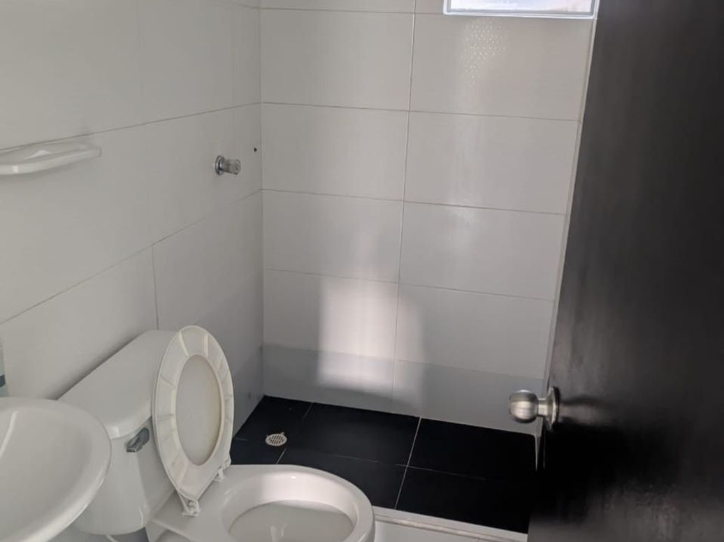Apartamento de 3 alcobas en venta en Ismael Perdomo, Bogotá, 56 m² · foto 8 de 10