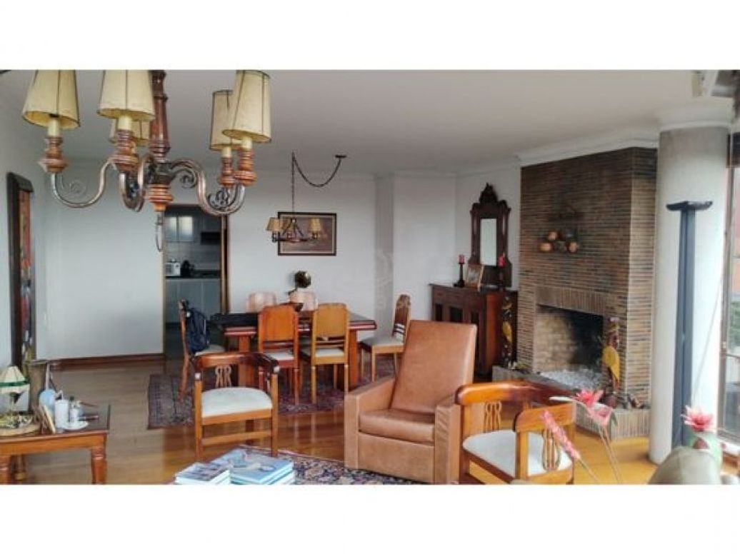 Apartamento de 2 alcobas en venta en Los Rosales, Bogotá, 150 m² · foto 14 de 20