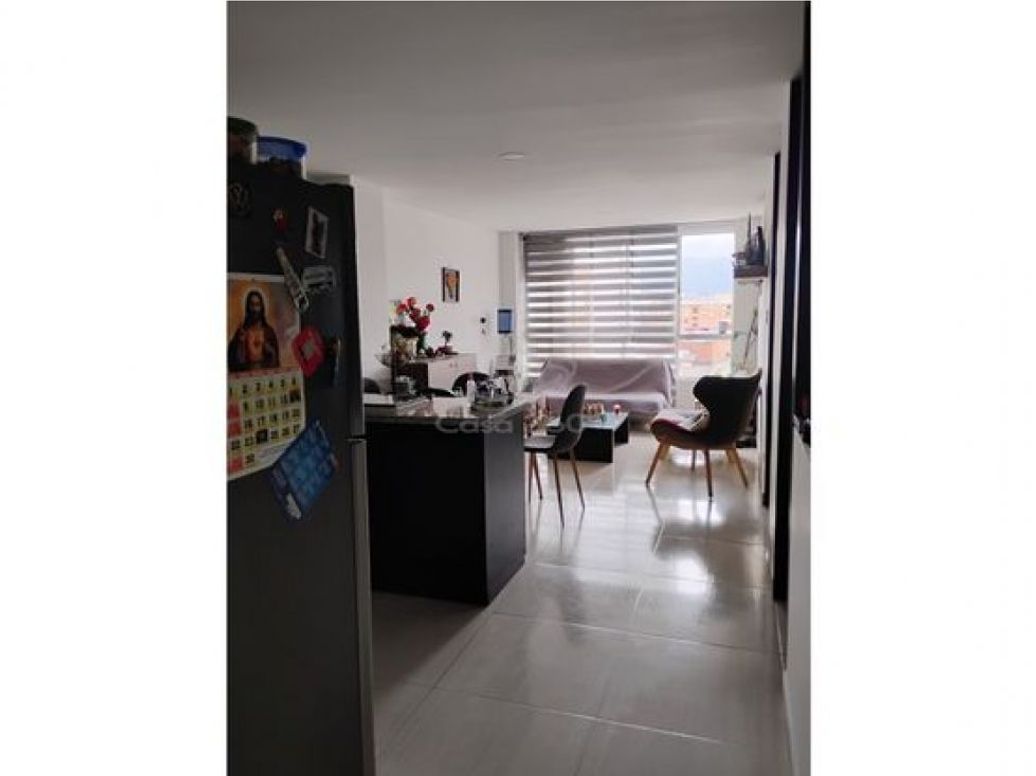 Apartamento de 3 alcobas en venta en Los Cerezos, Bogotá, 77 m² · foto 11 de 20