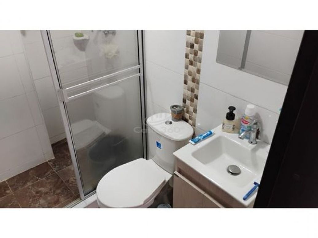 Apartamento de 3 alcobas en venta en Los Cerezos, Bogotá, 77 m² · foto 14 de 20