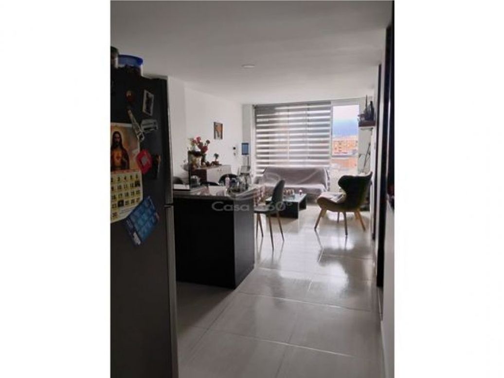 Apartamento de 3 alcobas en venta en Los Cerezos, Bogotá, 77 m² · foto 9 de 20
