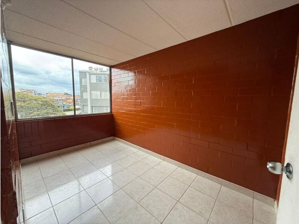 Apartamento de 3 alcobas en venta en El Tunal, Bogotá, 63 m² · foto 3 de 13