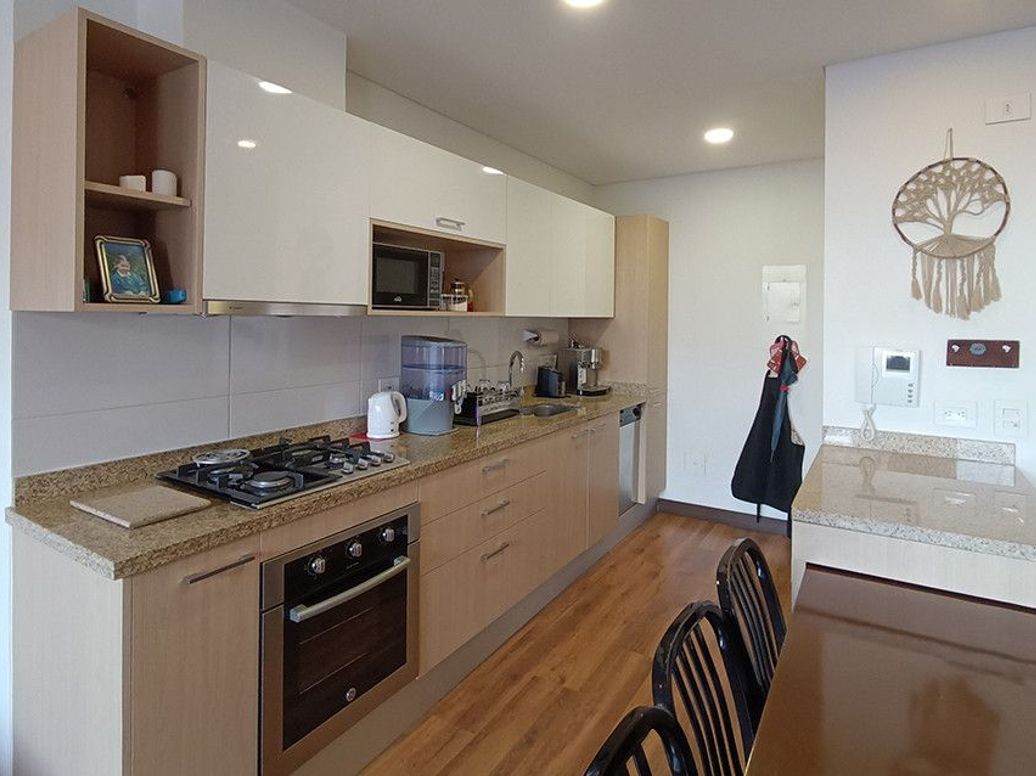 Apartamento de 2 alcobas en venta en Molinos Norte, Bogotá, 90 m² · foto 4 de 15