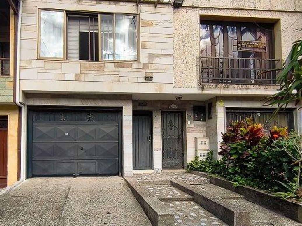 Casa en Arriendo con el Código 49102 en La Almeria