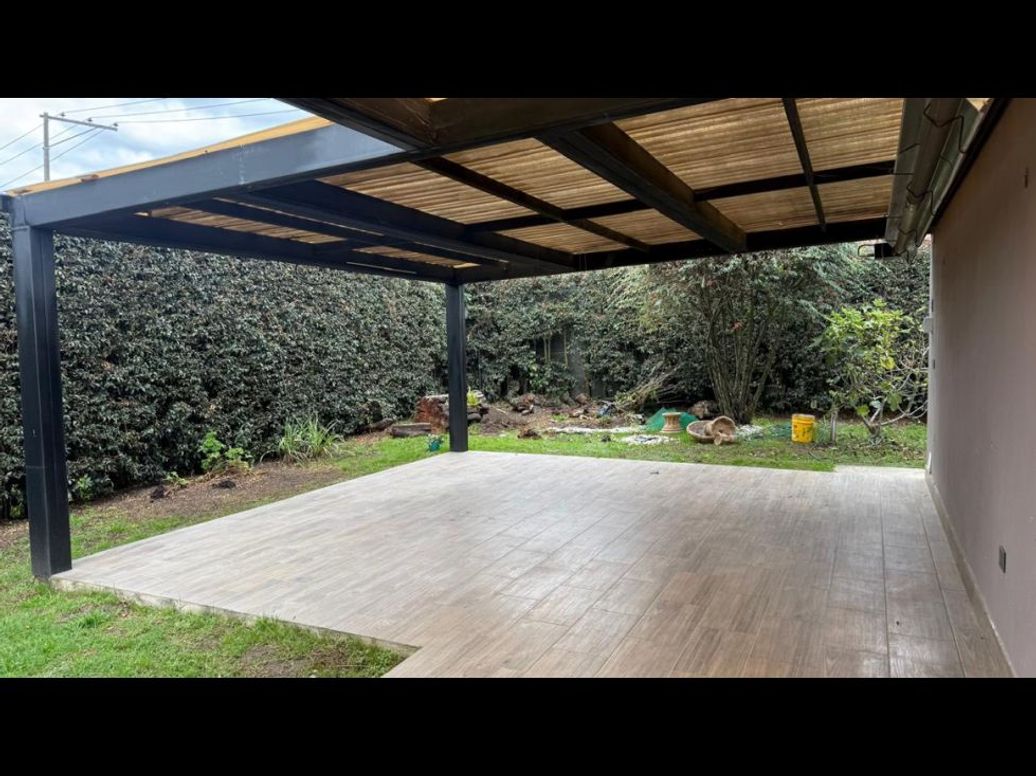 Casa de 4 alcobas en venta en Guaymaral, Bogotá, 430 m² · foto 10 de 16