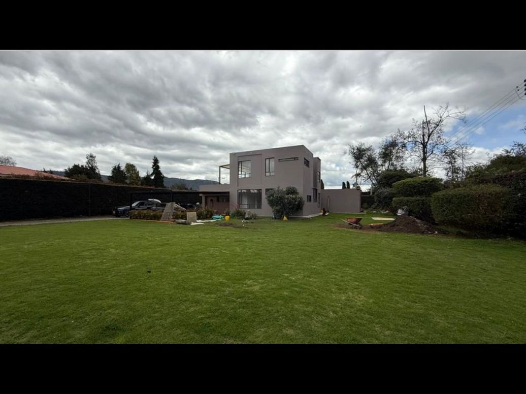 Casa de 4 alcobas en venta en Guaymaral, Bogotá, 430 m² · foto 8 de 16