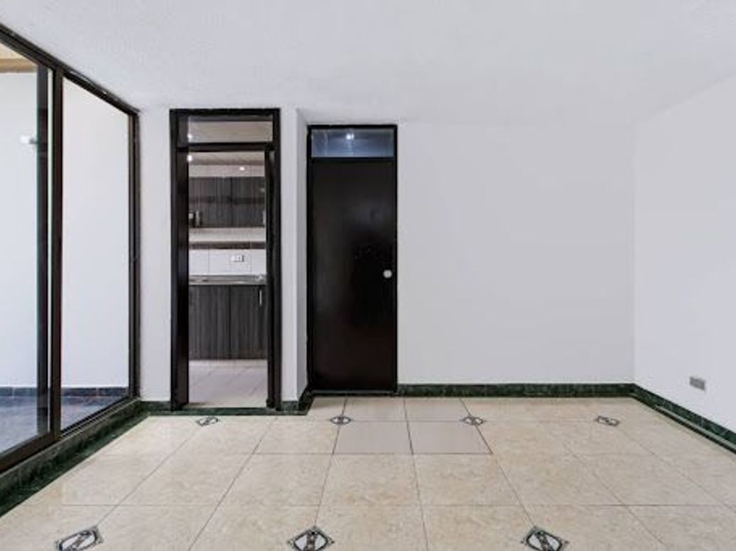 Apartaestudio en venta en Normandía, Bogotá, 44 m² · foto 3 de 20