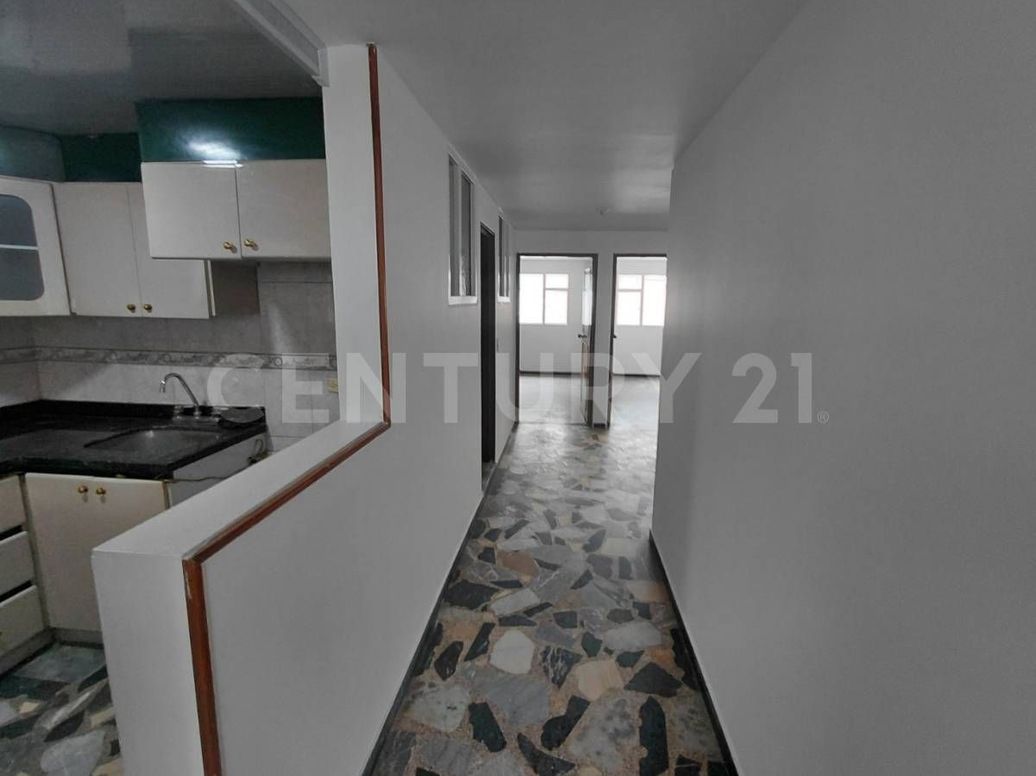 Casa de 8 alcobas en venta en Nuevo Muzu, Bogotá, 350 m² · foto 7 de 20