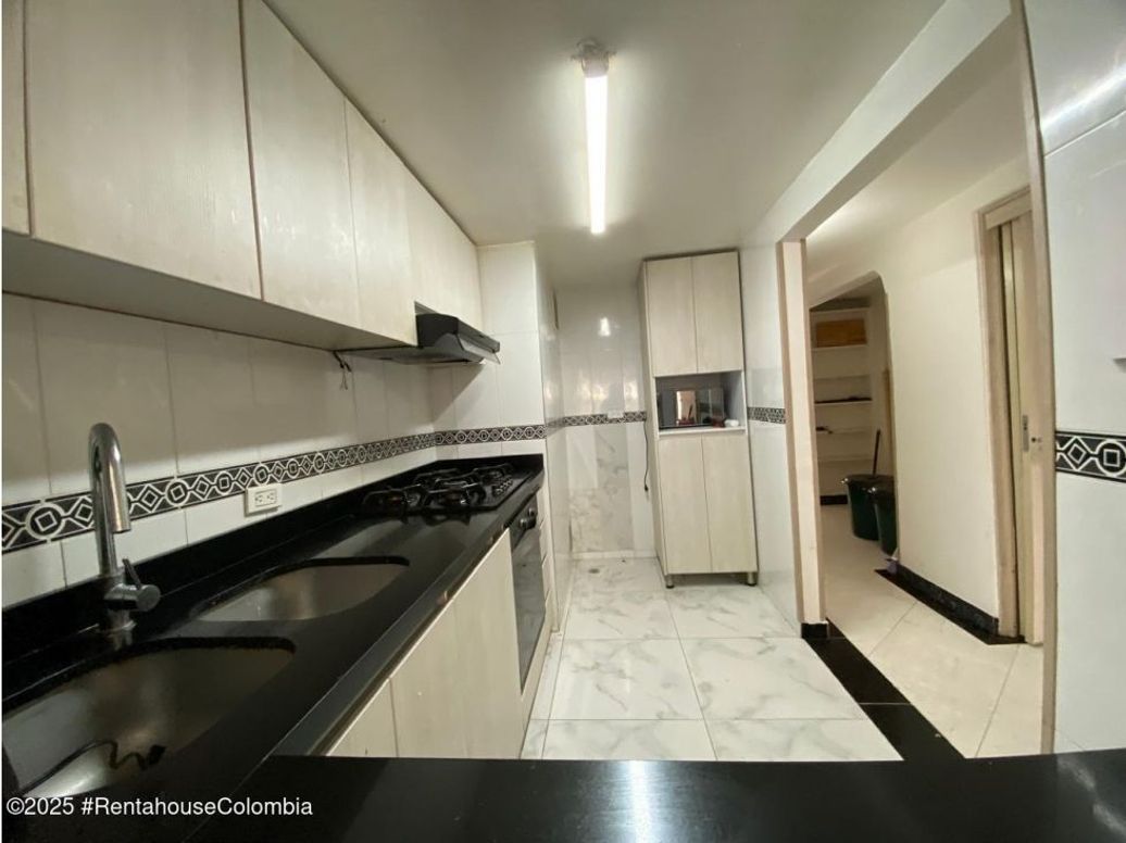 Apartamento de 4 alcobas en venta en Cedritos, Bogotá, 120 m² · foto 5 de 20