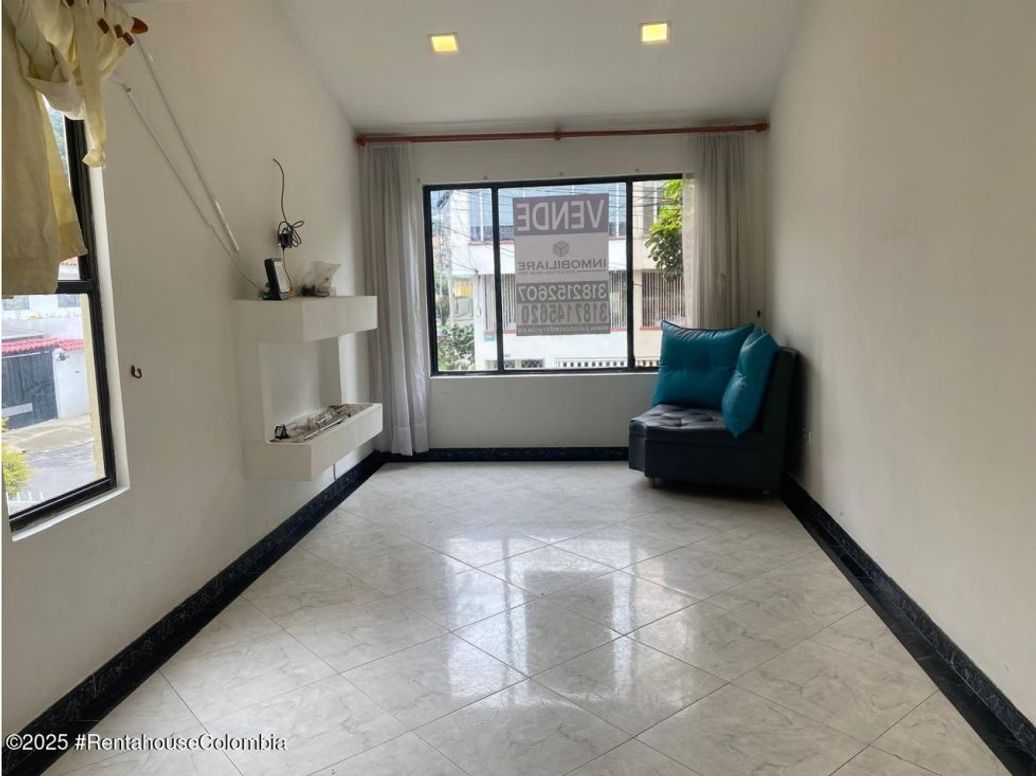 Apartamento de 4 alcobas en venta en Cedritos, Bogotá, 120 m² · foto 3 de 20