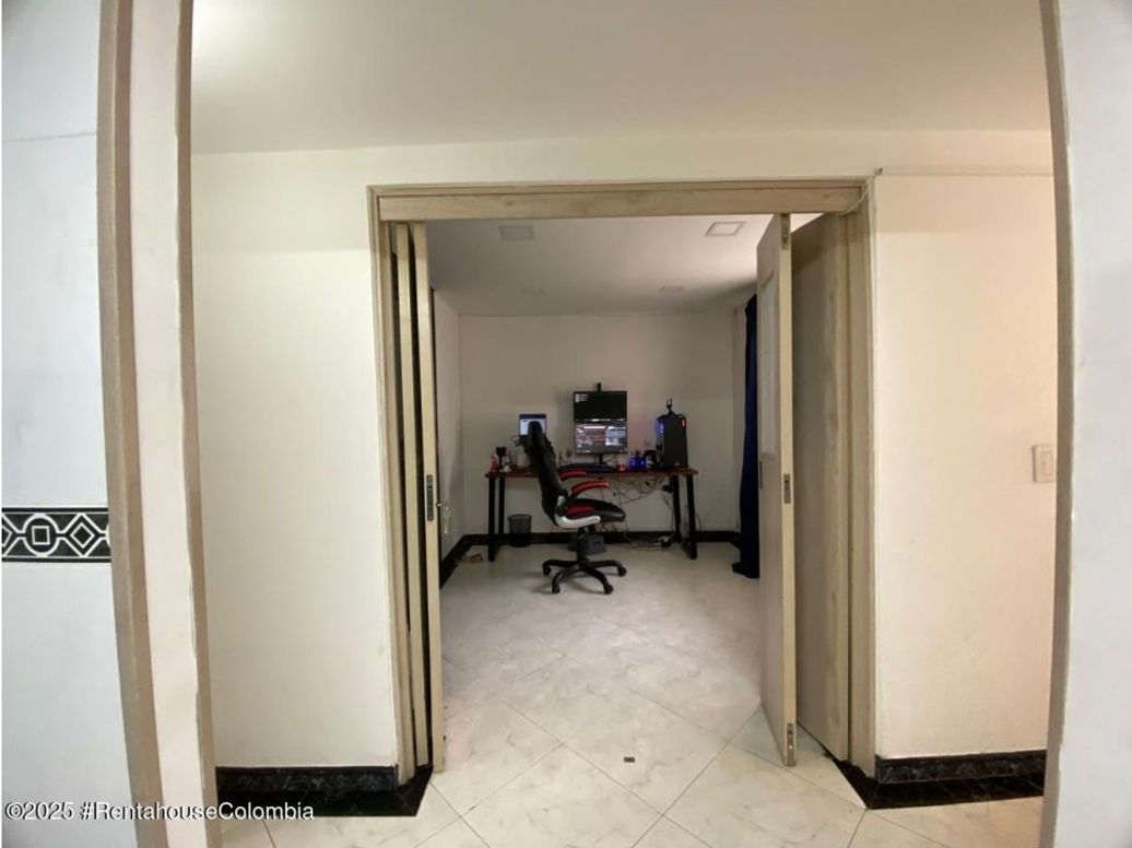 Apartamento de 4 alcobas en venta en Cedritos, Bogotá, 120 m² · foto 8 de 20