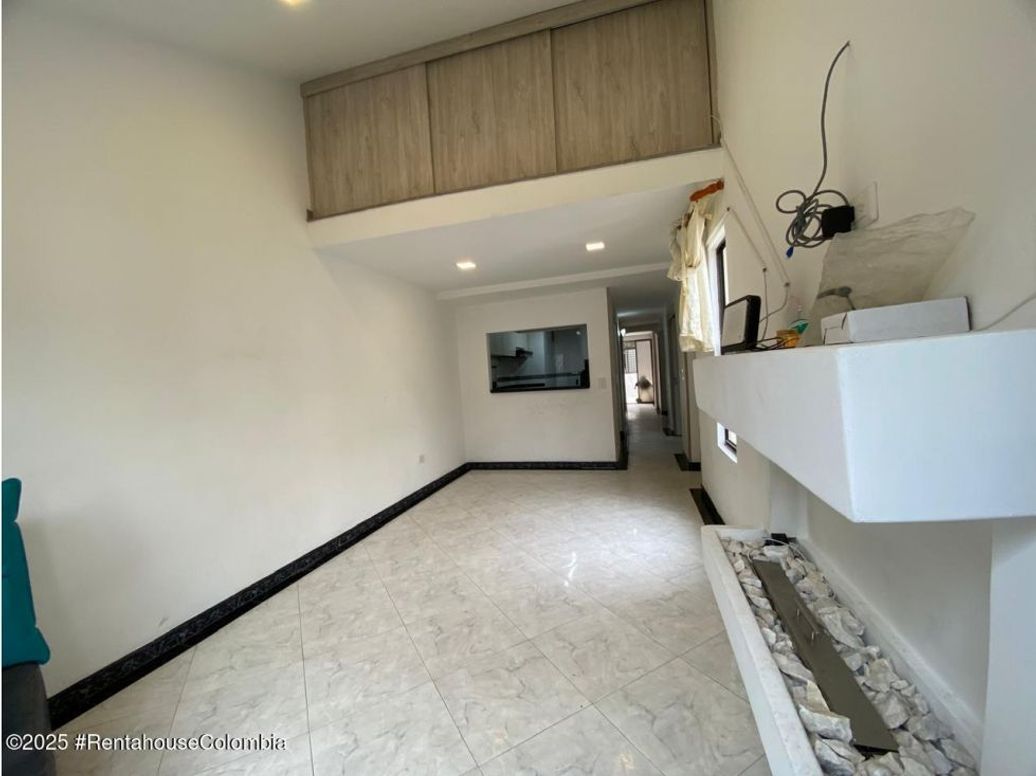 Apartamento de 4 alcobas en venta en Cedritos, Bogotá, 120 m² · foto 4 de 20