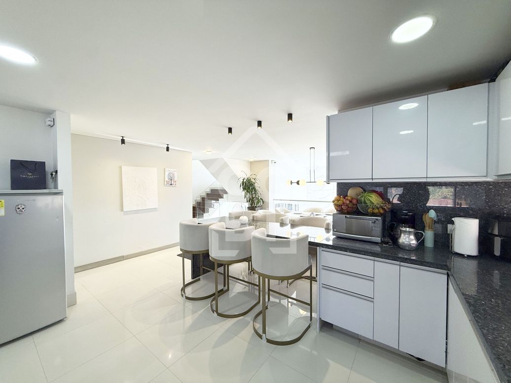 Casa de 4 alcobas en venta en Bosque De Pinos, Bogotá, 339 m² · foto 10 de 20