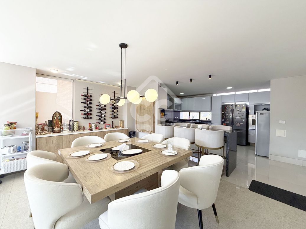 Casa de 4 alcobas en venta en Bosque De Pinos, Bogotá, 339 m² · foto 5 de 20
