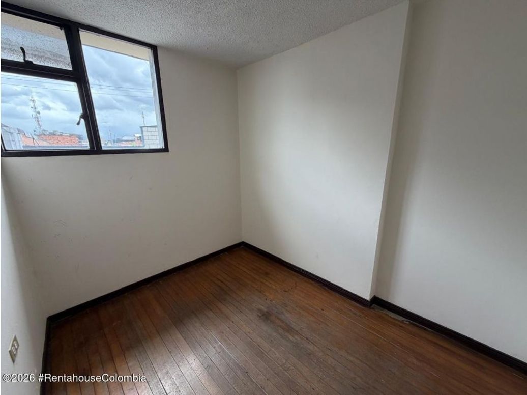 Casa en venta en Centro Fontibon, Bogotá · foto 9 de 20