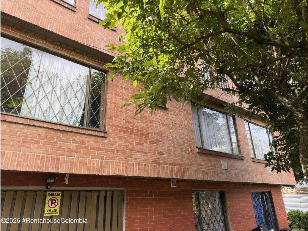 Casa de 14 alcobas en venta en San Antonio Norte, Bogotá, 389 m² · foto 10 de 20