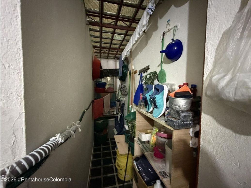 Casa de 14 alcobas en venta en San Antonio Norte, Bogotá, 389 m² · foto 9 de 20
