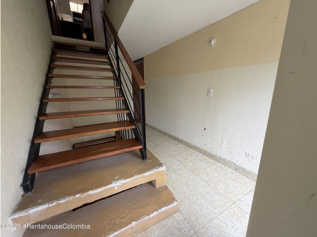 Casa de 14 alcobas en venta en San Antonio Norte, Bogotá, 389 m² · foto 14 de 20