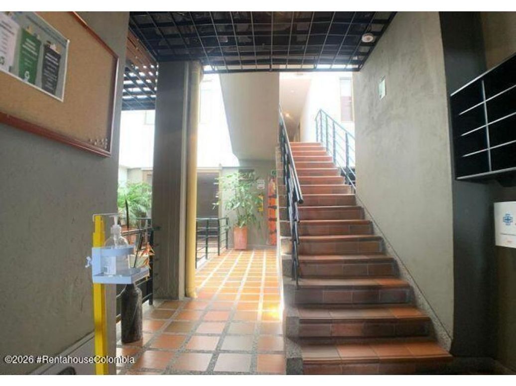 Apartamento de 1 alcoba en venta en Alfonso López, Bogotá, 26 m² · foto 2 de 18