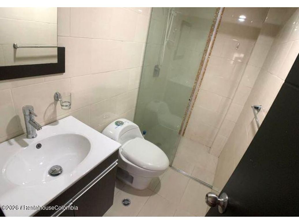 Apartamento de 1 alcoba en venta en Alfonso López, Bogotá, 26 m² · foto 9 de 18
