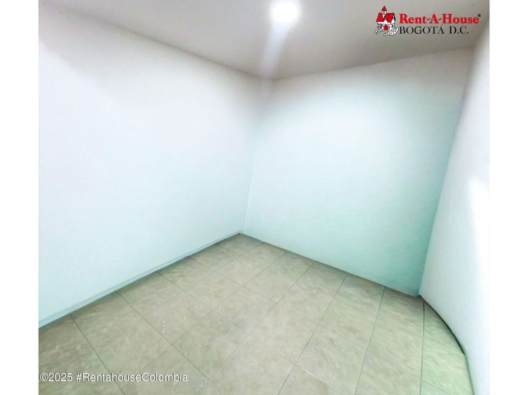 Casa de 7 alcobas en venta en Santa Rita, Bogotá, 180 m² · foto 18 de 20