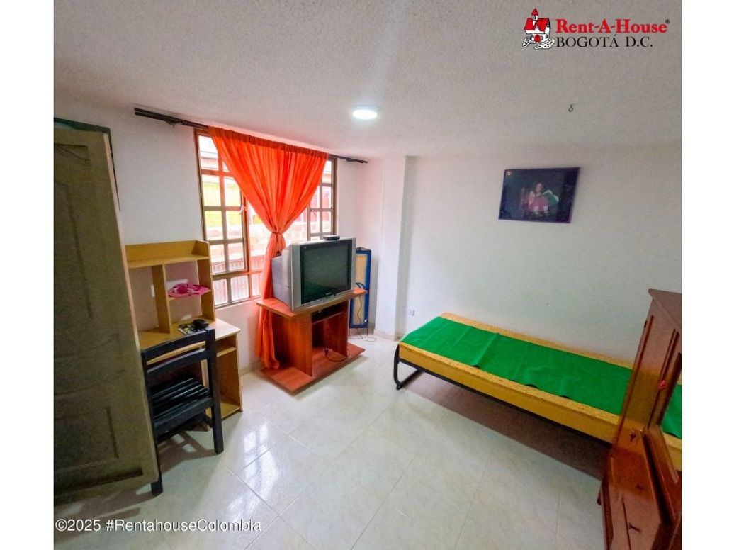 Casa de 7 alcobas en venta en Santa Rita, Bogotá, 180 m² · foto 14 de 20