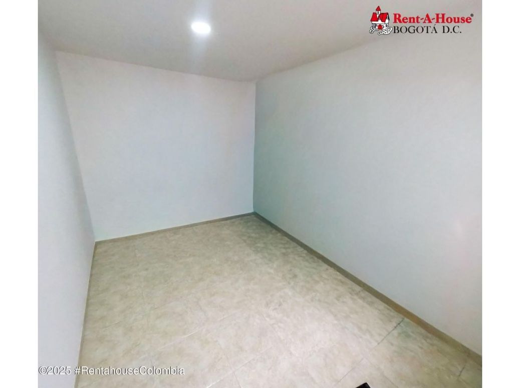 Casa de 7 alcobas en venta en Santa Rita, Bogotá, 180 m² · foto 20 de 20