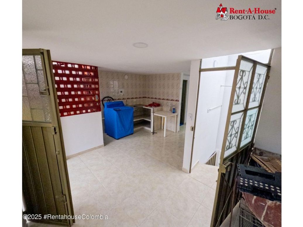 Casa de 7 alcobas en venta en Santa Rita, Bogotá, 180 m² · foto 16 de 20