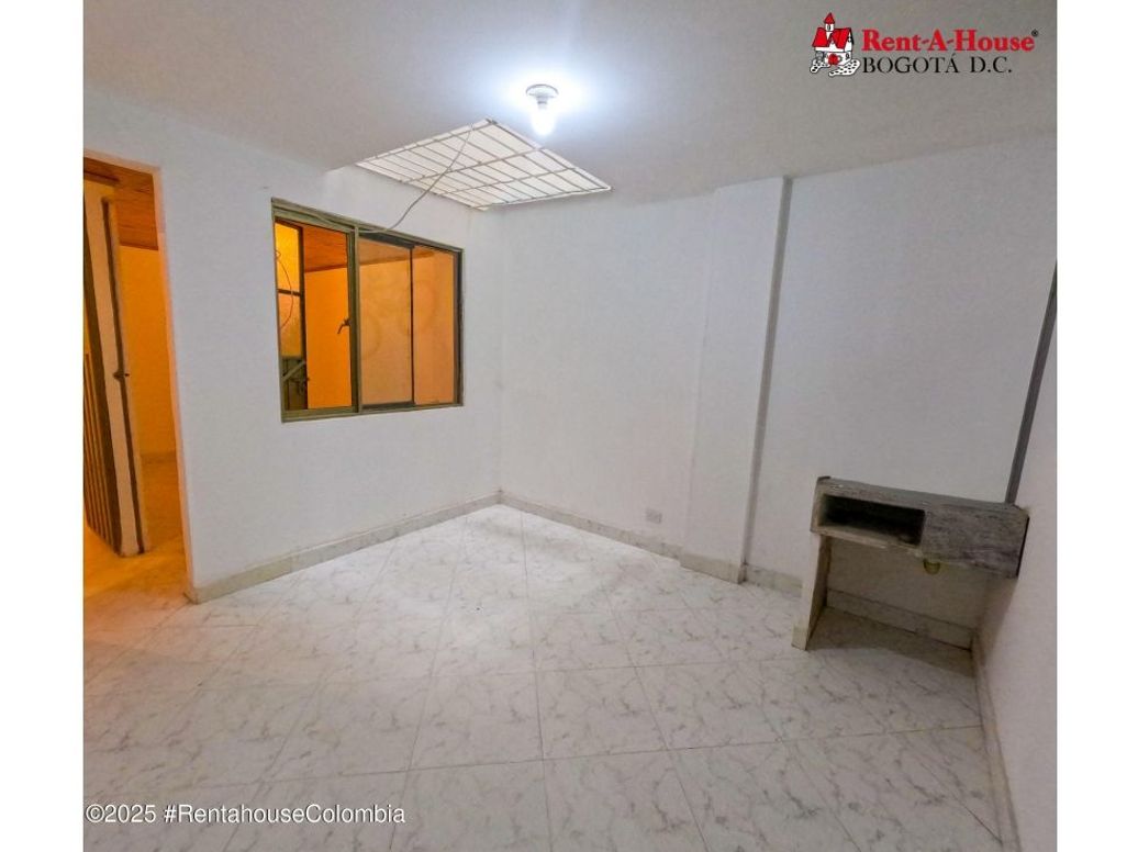 Casa de 7 alcobas en venta en Santa Rita, Bogotá, 180 m² · foto 5 de 20