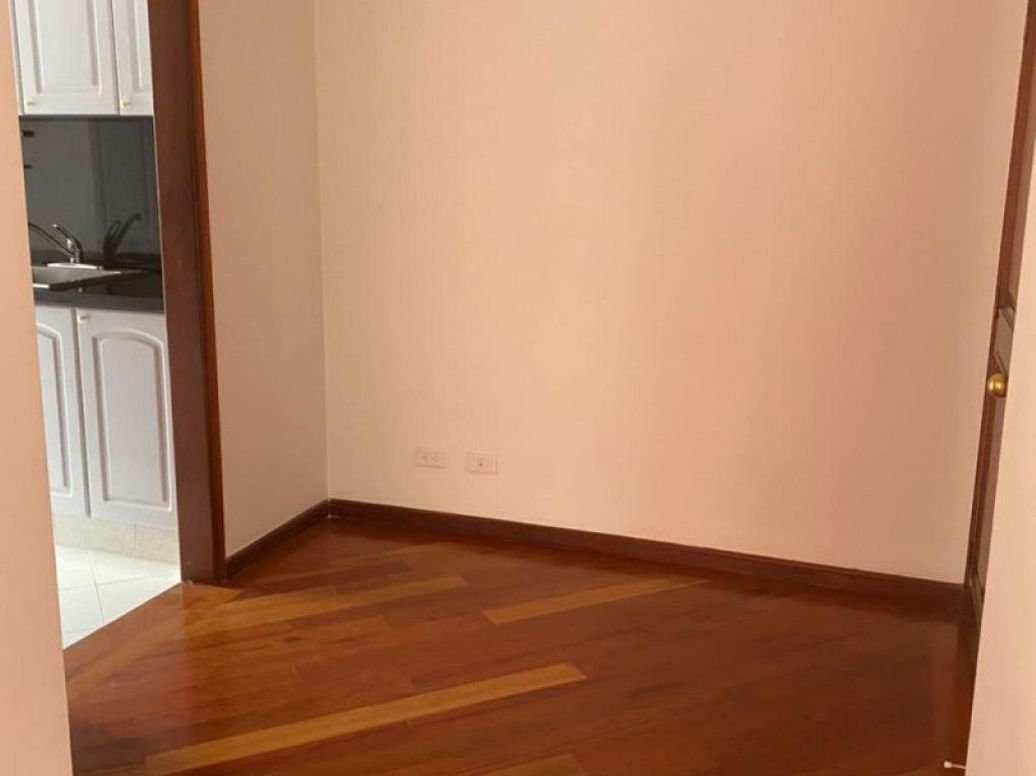Apartamento de 2 alcobas en venta en San Patricio, Bogotá, 70 m² · foto 2 de 19