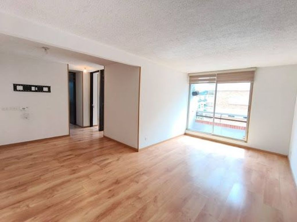 Apartamento de 3 alcobas en venta en Britalia, Bogotá, 76 m² · foto 3 de 20