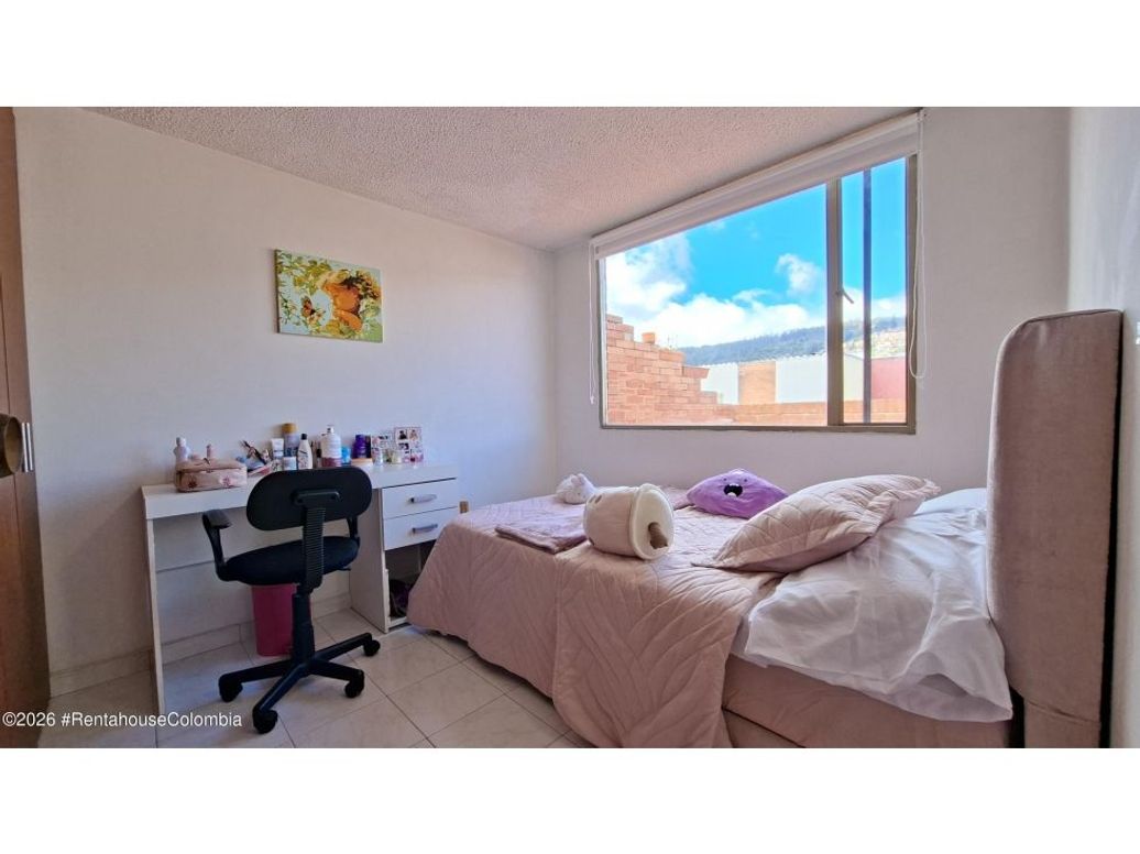 Apartamento de 3 alcobas en venta en Santa Teresa, Bogotá, 69 m² · foto 11 de 20
