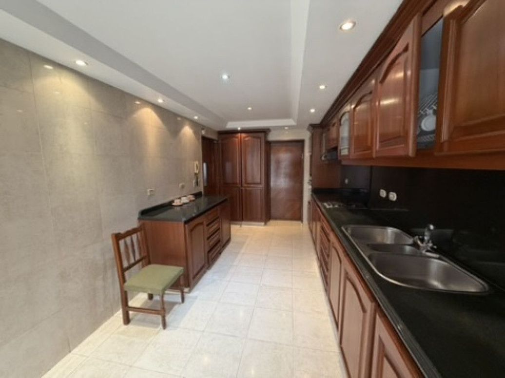 Casa de 4 alcobas en venta en Los Cedritos, Bogotá, 242 m² · foto 6 de 20
