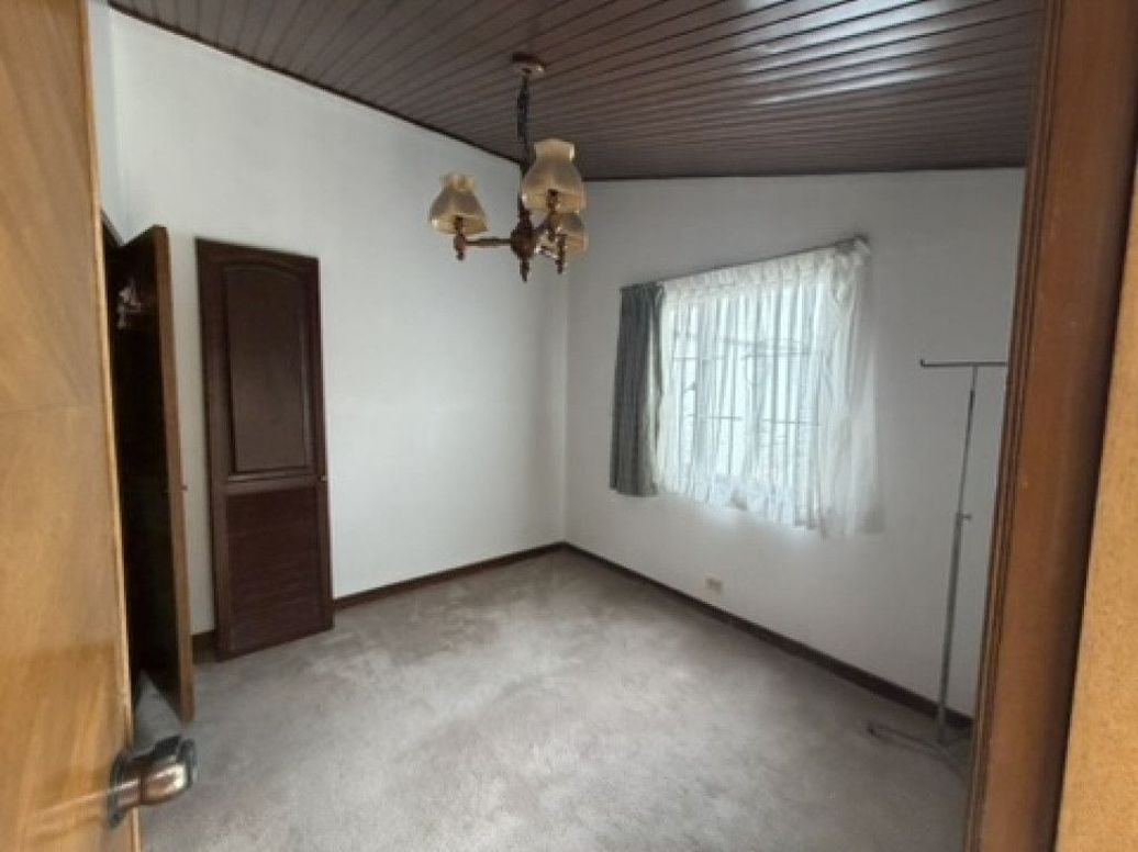 Casa de 4 alcobas en venta en Los Cedritos, Bogotá, 242 m² · foto 9 de 20