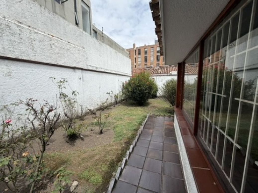 Casa de 4 alcobas en venta en Los Cedritos, Bogotá, 242 m² · foto 10 de 20