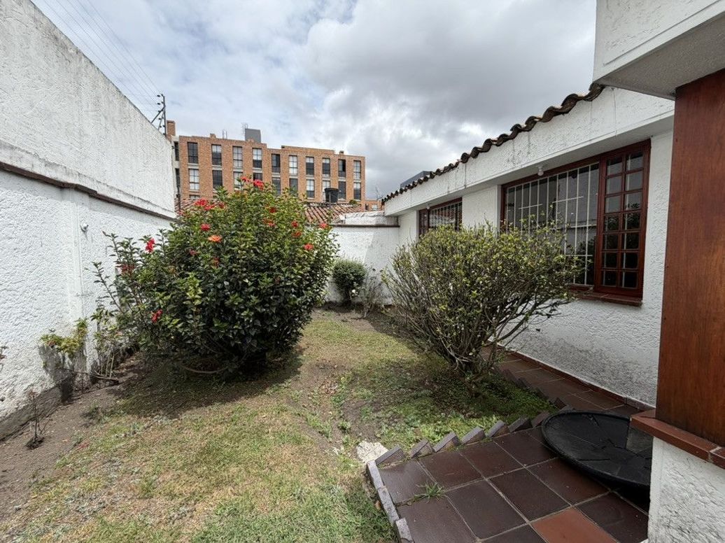 Casa de 4 alcobas en venta en Los Cedritos, Bogotá, 242 m² · foto 12 de 20