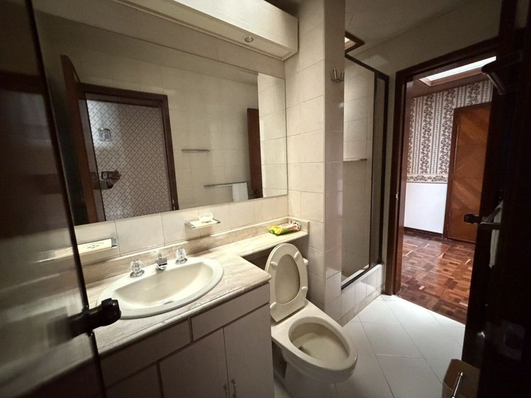Casa de 4 alcobas en venta en Los Cedritos, Bogotá, 242 m² · foto 14 de 20