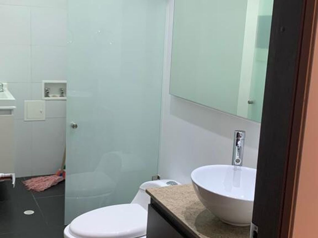 Apartamento de 1 alcoba en venta en San Jorge, Bogotá, 47 m² · foto 2 de 20
