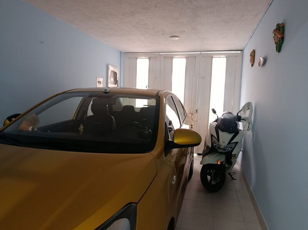 Casa de 3 alcobas en venta en Ub. Dindalito I Etapa, Bogotá, 144 m² · foto 5 de 20