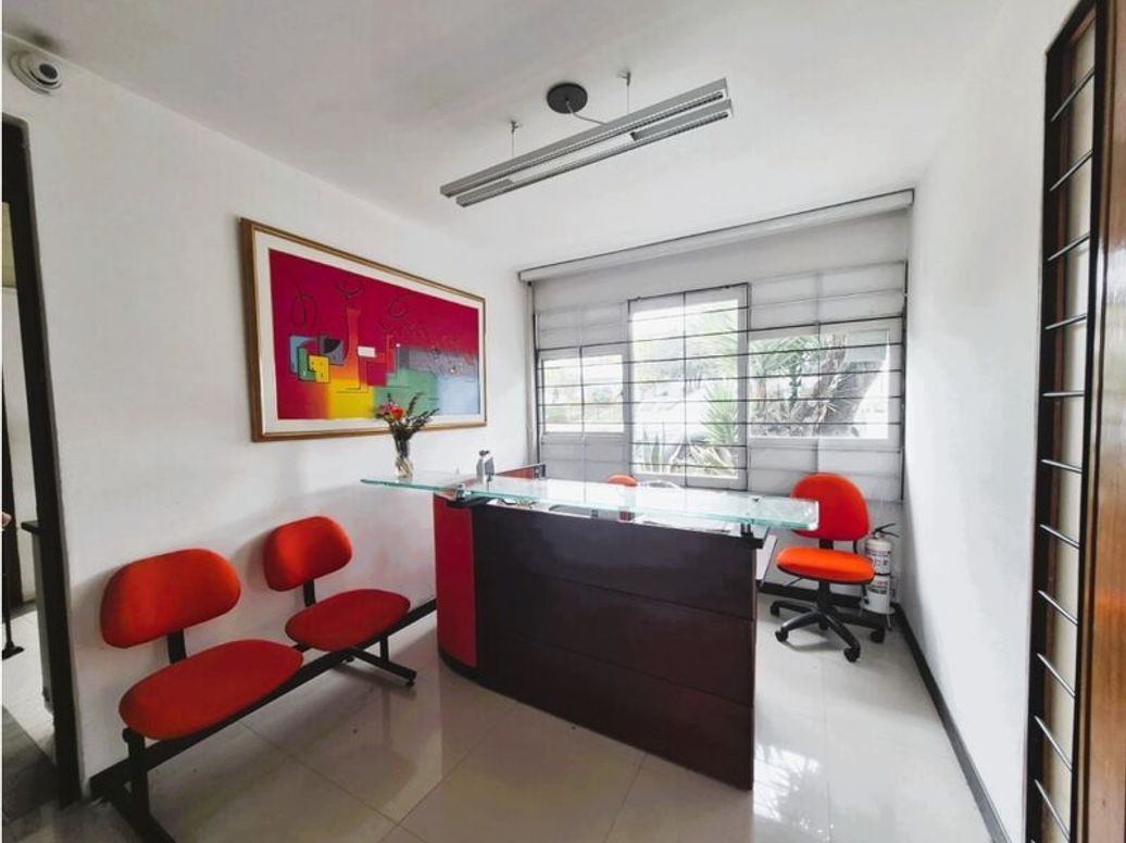 Casa de 6 alcobas en venta en Las Villas, Bogotá, 385 m² · foto 3 de 20