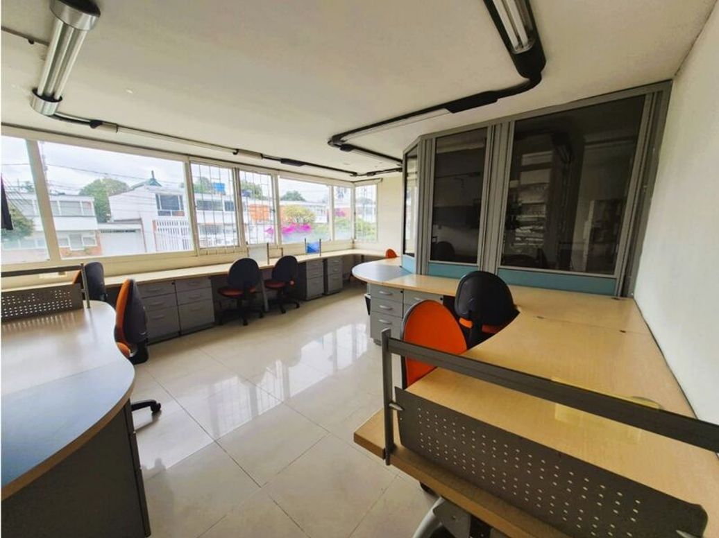 Casa de 6 alcobas en venta en Las Villas, Bogotá, 385 m² · foto 12 de 20
