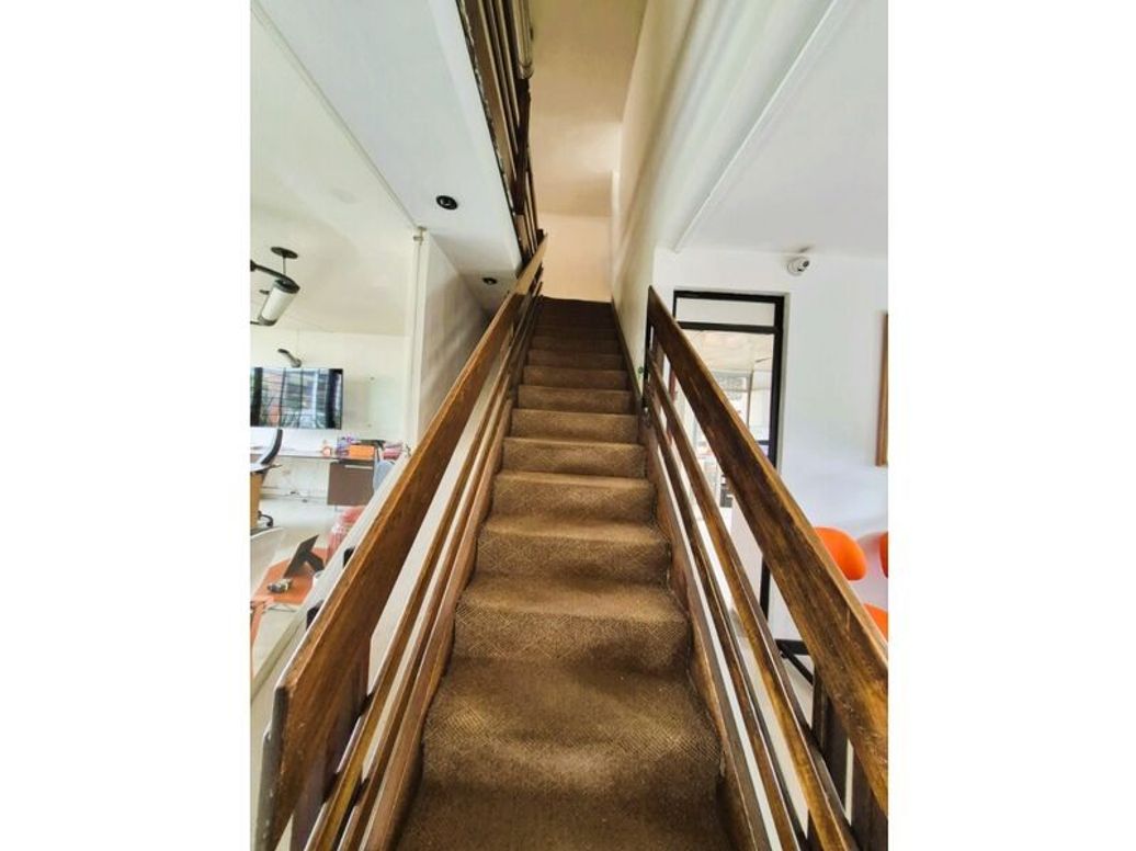 Casa de 6 alcobas en venta en Las Villas, Bogotá, 385 m² · foto 11 de 20