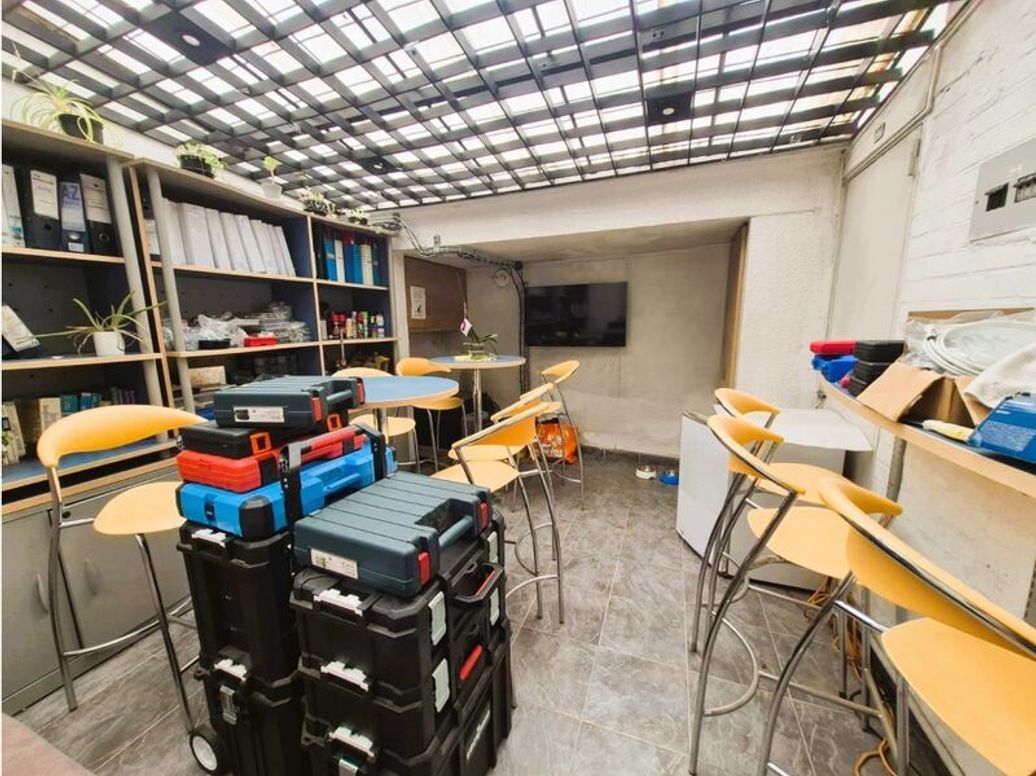 Casa de 6 alcobas en venta en Las Villas, Bogotá, 385 m² · foto 6 de 20