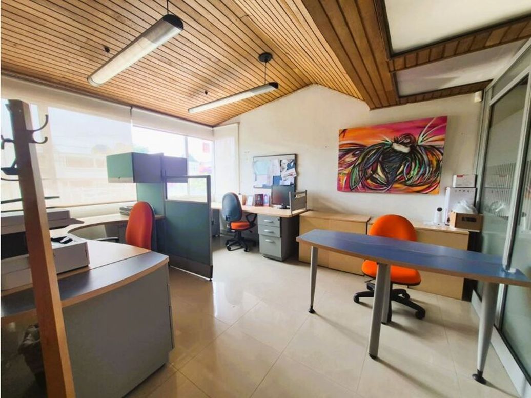 Casa de 6 alcobas en venta en Las Villas, Bogotá, 385 m² · foto 19 de 20