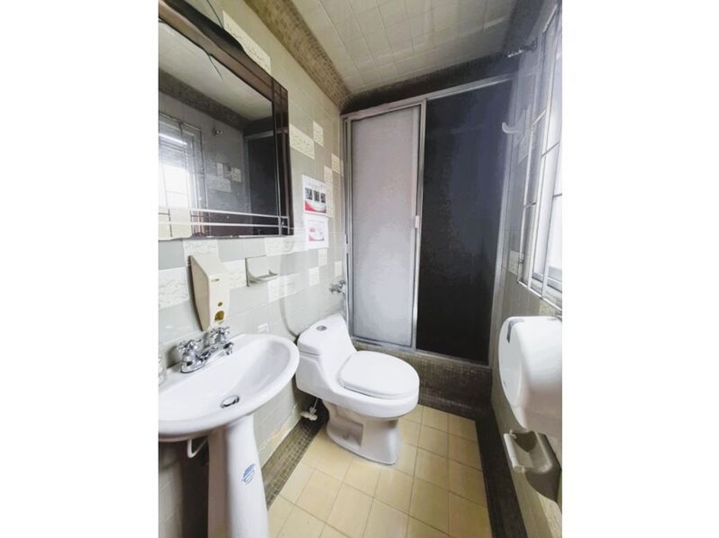 Casa de 6 alcobas en venta en Las Villas, Bogotá, 385 m² · foto 20 de 20