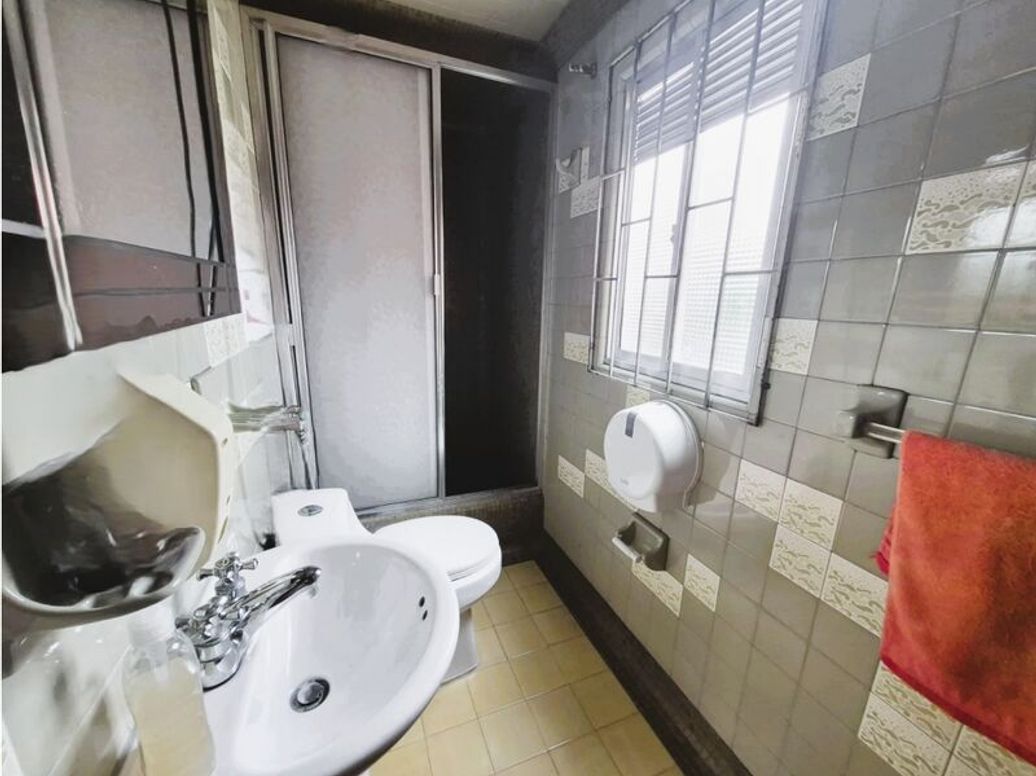 Casa de 6 alcobas en venta en Las Villas, Bogotá, 385 m² · foto 18 de 20